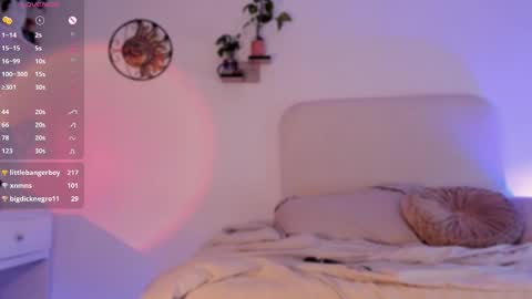 Snapshot of connie_deep chatting on 03-09-25, 12:42 connie    online show from 03-09-25, 12:42