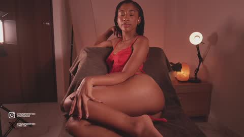   independent model online show from 12-15-24, 02:41