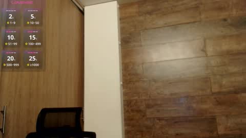 connor_h1 online show from 10-30-25, 02:46