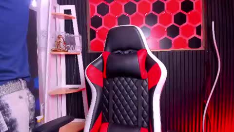 Connor   online show from 07-07-26, 07:51