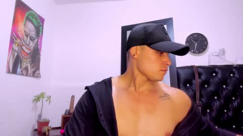 Connor Smith online show from 01-17-25, 03:32