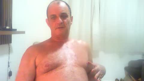 Snapshot of conradinhobrasileiro chatting on 10-25-25, 01:24 Conradinho online show from 10-25-25, 01:24