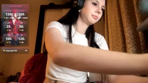 Isabella online show from 11-28-25, 06:10