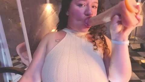 Online 2200 - 0600 online show from 06-17-26, 03:09