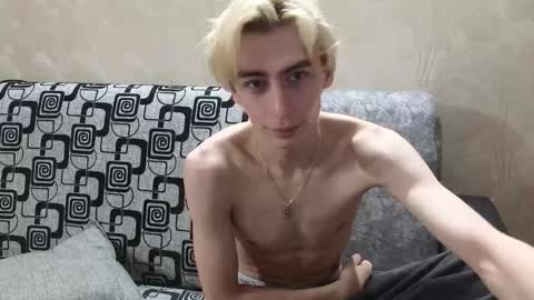 Snapshot of cookie_sex chatting on 10-31-25, 02:01 cookie_sex online show from 10-31-25, 02:01