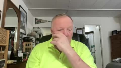 cookoosnest online show from 01-07-25, 01:06