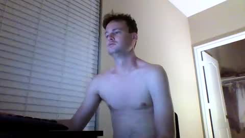 cooldude122222 online show from 12-05-24, 10:23