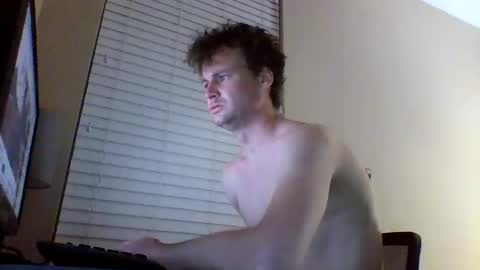 cooldude122222 online show from 03-05-25, 11:49