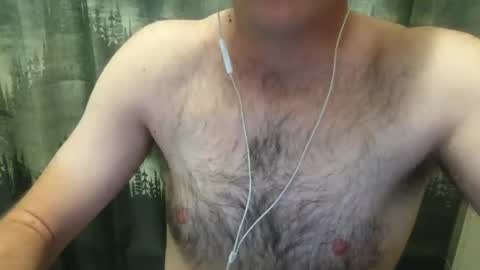 Snapshot of cooldude5432 chatting on 12-10-24, 01:22 Cool Dude online show from 12-10-24, 01:22