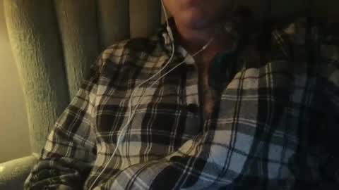 Snapshot of cooldude5432 chatting on 01-03-25, 03:49 Cool Dude online show from 01-03-25, 03:49