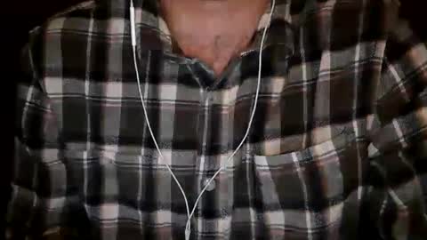 Snapshot of cooldude5432 chatting on 02-22-25, 02:17 Cool Dude online show from 02-22-25, 02:17