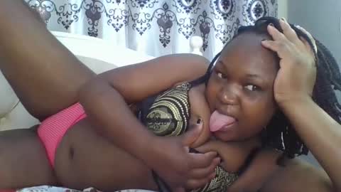 coolgirl001 online show from 10-23-25, 06:50