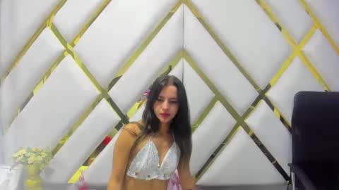 Snapshot of cooperemma_ chatting on 12-20-24, 05:57 CooperEmma  online show from 12-20-24, 05:57
