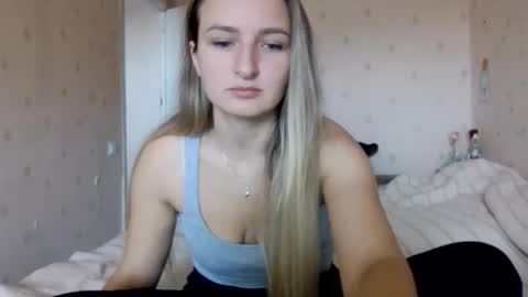 cora_fora online show from 10-22-25, 08:36