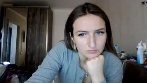 Snapshot of cora_fora chatting on 04-24-26, 10:28 cora_fora online show from 04-24-26, 10:28