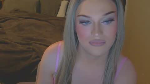 coracav online show from 11-20-25, 11:59