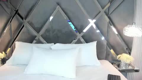 Coral online show from 10-17-25, 04:26