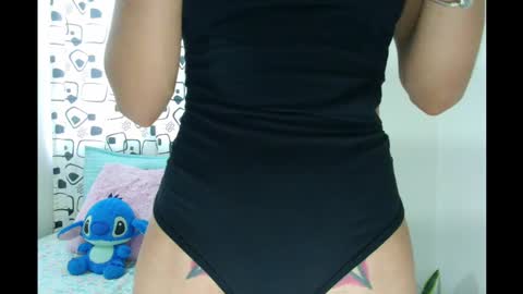 Snapshot of coral_davis chatting on 01-29-25, 10:43 Coral online show from 01-29-25, 10:43