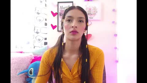 Snapshot of coral_davis chatting on 02-12-25, 07:56 Coral online show from 02-12-25, 07:56