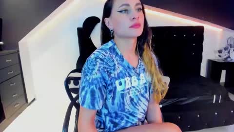 Coral  online show from 01-29-25, 05:56