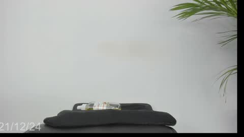 Snapshot of coral_princex chatting on 12-22-24, 03:11 Coral princex online show from 12-22-24, 03:11