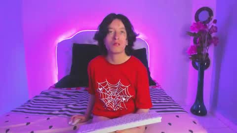 Coral and Ocean online show from 01-08-26, 06:43