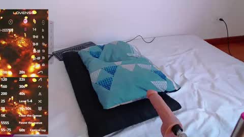 coraline2911 online show from 12-21-24, 11:01