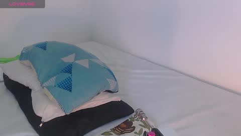 coraline2911 online show from 03-06-25, 11:03