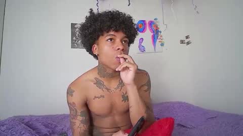 coraline_777 online show from 05-18-26, 04:07