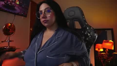 Snapshot of coraline_latin chatting on 10-11-25, 11:36 Coraline online show from 10-11-25, 11:36