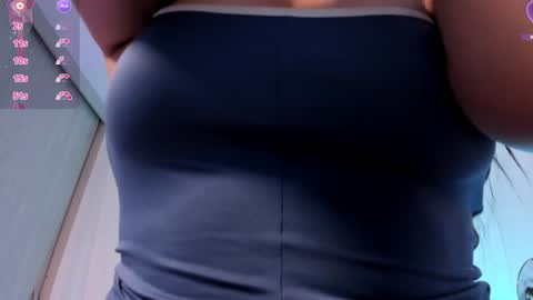 Snapshot of coralinekam1 chatting on 01-15-25, 04:11 Coralinekam1 online show from 01-15-25, 04:11