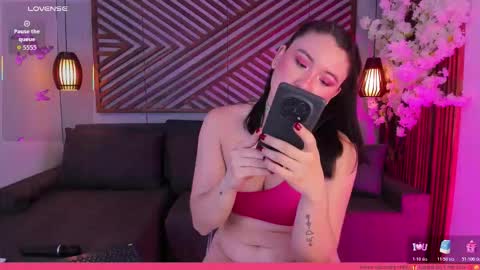   online show from 11-25-25, 11:54