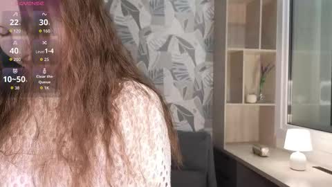 Snapshot of cordiacower chatting on 11-28-25, 01:19 Leya online show from 11-28-25, 01:19