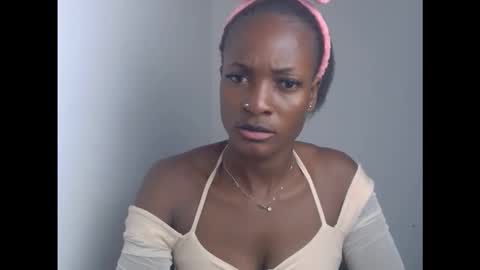 Snapshot of cornxslut chatting on 10-18-25, 06:08 cornxslut online show from 10-18-25, 06:08