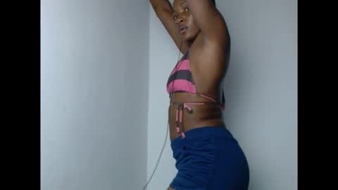 Snapshot of cornxslut chatting on 10-24-25, 01:03 cornxslut online show from 10-24-25, 01:03