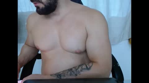 Snapshot of corolaxxl chatting on 12-16-25, 02:38 corolaxxl online show from 12-16-25, 02:38