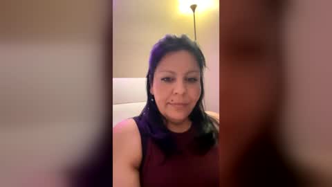 corrinagardena online show from 07-04-26, 08:42