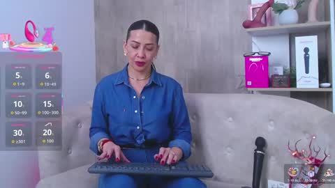 Snapshot of cortney_tayler chatting on 10-29-25, 03:14 cortney tayler online show from 10-29-25, 03:14