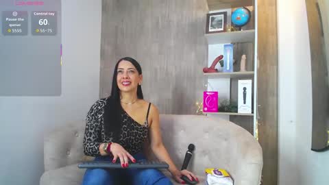 Snapshot of cortney_tayler chatting on 11-07-25, 02:50 cortney tayler online show from 11-07-25, 02:50