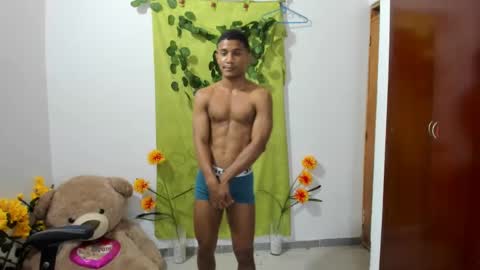 Snapshot of corzoethan chatting on 01-14-25, 12:22 Ethan online show from 01-14-25, 12:22