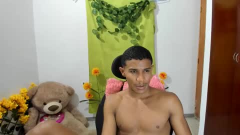 Snapshot of corzoethan chatting on 02-05-25, 11:39 Ethan online show from 02-05-25, 11:39