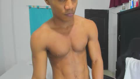 Snapshot of corzoethan chatting on 10-22-25, 02:01 Ethan online show from 10-22-25, 02:01