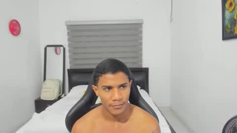 Snapshot of corzoethan chatting on 02-20-26, 11:38 Ethan online show from 02-20-26, 11:38