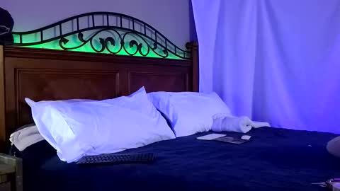 Snapshot of cosdaddy chatting on 11-10-25, 01:59 cosdaddy online show from 11-10-25, 01:59