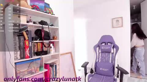Lunita online show from 07-19-26, 04:00