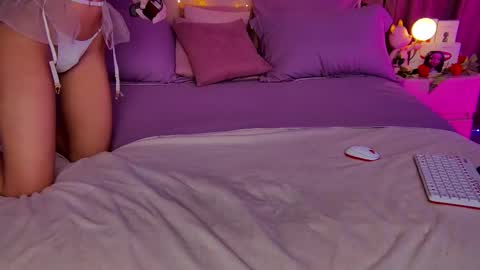 Sia online show from 02-15-25, 03:09