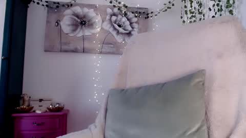 Lydia online show from 02-10-25, 12:08