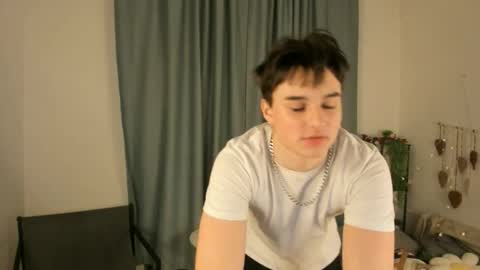 Henry online show from 03-08-26, 08:12