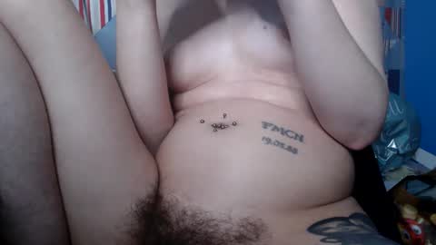 Snapshot of cosmicgrace chatting on 01-11-26, 03:11 Grace online show from 01-11-26, 03:11