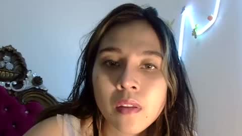 Liz Gwyneth Charlota online show from 02-12-25, 06:51